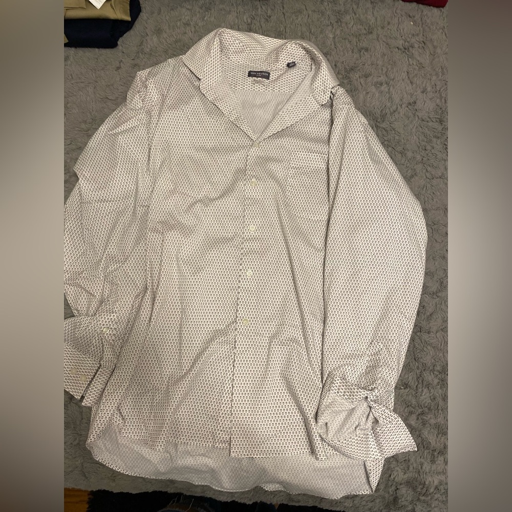 Van Heusen Men’s Large Bow Tie Button Down